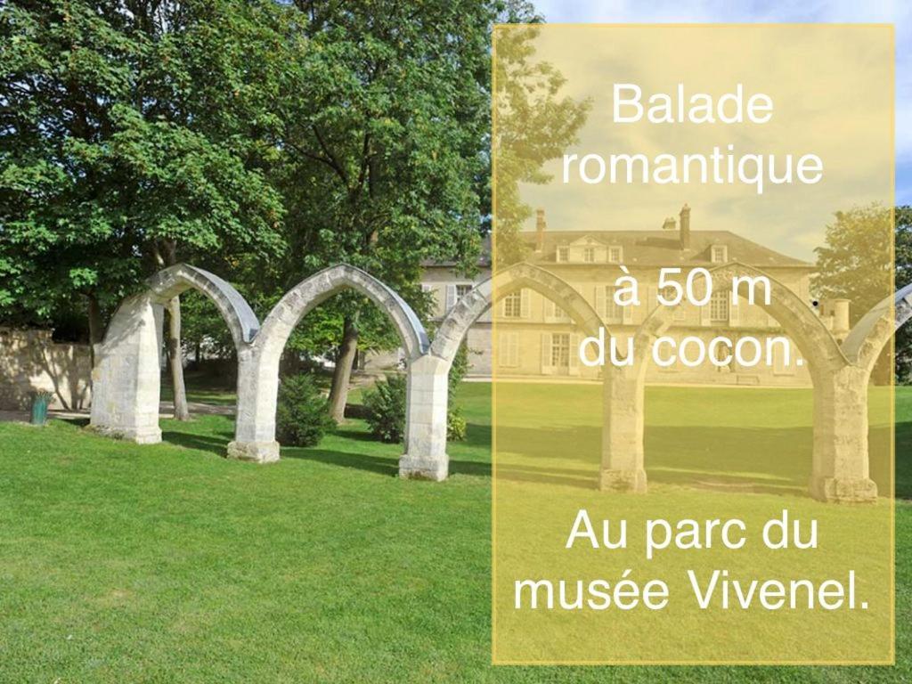Apartamento Le Cocon De La Tour -Vip-Compiegne-Hyper Centre Exterior foto