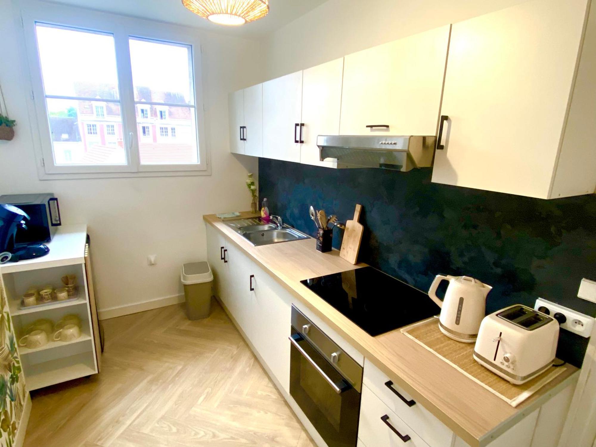 Apartamento Le Cocon De La Tour -Vip-Compiegne-Hyper Centre Exterior foto